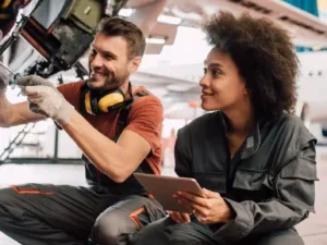 Aircraft-Maintenance-Technician-Courses-300x300.webp